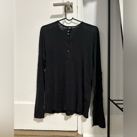 H&M Henley - Picture 1 of 3